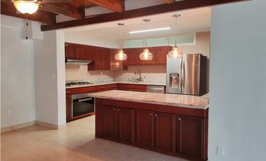 ANCON / CARDENAS VILLAGE / 410M / 5 HABITACIONES / LINEA BLANCA