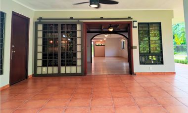 ANCON / CARDENAS VILLAGE / 410M / 5 HABITACIONES / LINEA BLANCA