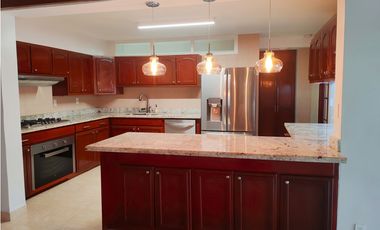 ANCON / CARDENAS VILLAGE / 410M / 5 HABITACIONES / LINEA BLANCA