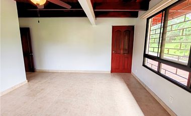 ANCON / CARDENAS VILLAGE / 410M / 5 HABITACIONES / LINEA BLANCA