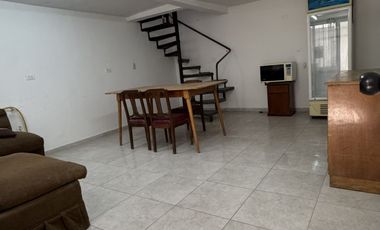 CASA – 4 Dormitorios · 2 Baños · Patio Interior