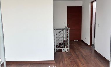 CÓMODO DEPARTAMENTO DUPLEX  DE ESTRENO EN VENTA 3 DORMITORIOS Y AMPLIA TERRAZA