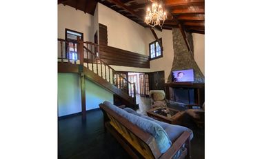 VENTA. Chalet 4 ambientes. Bosque Peralta Ramos