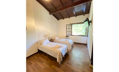 VENTA. Chalet 4 ambientes. Bosque Peralta Ramos