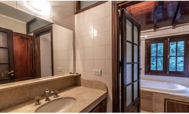 VENTA. Chalet 4 ambientes. Bosque Peralta Ramos