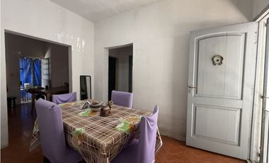 Roque Perez 5384, entre J. I. Rucci y Pekin