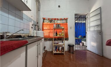 Roque Perez 5384, entre J. I. Rucci y Pekin