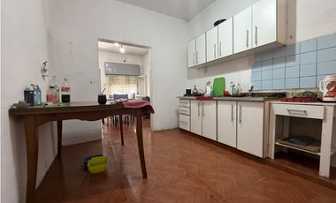 Roque Perez 5384, entre J. I. Rucci y Pekin