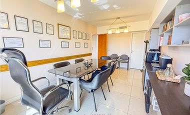 OFICINA A LA CALLE. CENTRO.