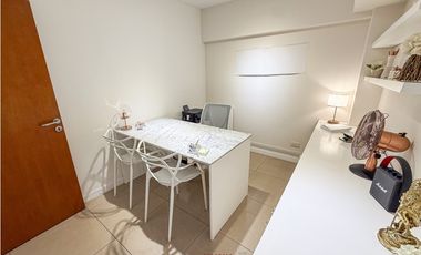 OFICINA A LA CALLE. CENTRO.