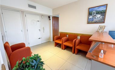 OFICINA A LA CALLE. CENTRO.