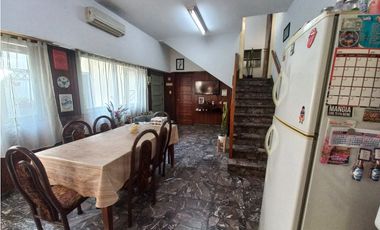 CASA CON LOCAL, ZINNY Y BELLA VISTA