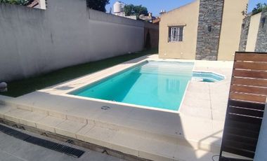 Casa en venta en Ramos Mejia Sur