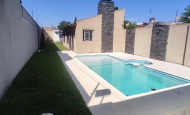 Casa en venta en Ramos Mejia Sur