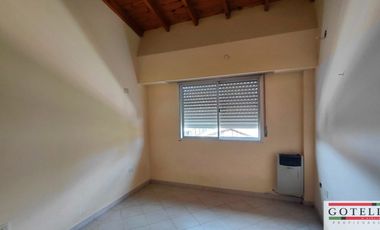 Alquiler Monte Grande Dúplex 2 dormitorios mas escritorio y cochera