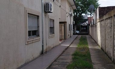 Alquiler Monte Grande Dúplex 2 dormitorios mas escritorio y cochera