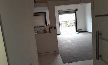 Casa en alquiler c/ cochera en Ramos Mejía