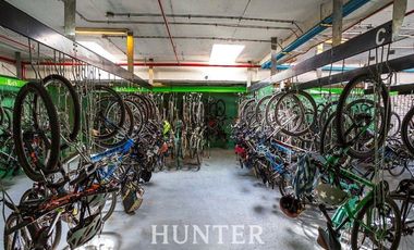 Oficina en Arriendo en Torre Titanium. Isidora Goyenechea / Vitacura