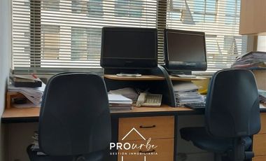 Oficina en Venta en Metro Manuel Montt / Estacionamiento