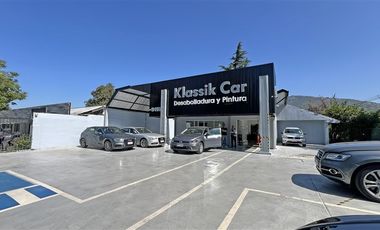 Local Comercial en Arriendo en Avenida Vitacura / Lo Matta