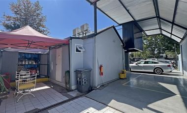 Local Comercial en Arriendo en Avenida Vitacura / Lo Matta