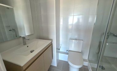 Arrienda nuevo Dpto. Condomino edificio Borde Laguna.