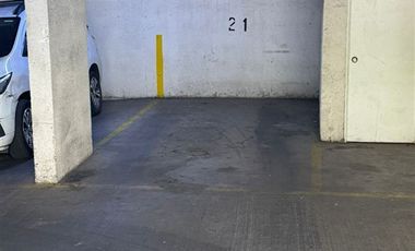 Estacionamiento en Arriendo en Arturo Prat 399
