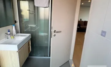 Corner Unit,Fully Furnished 2 BR Condominium @Lumpini Suite Phetchaburi (AA44996)