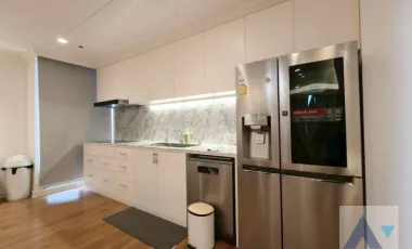 Penthouse Modern Luxury Penthouse in the Heart of the City