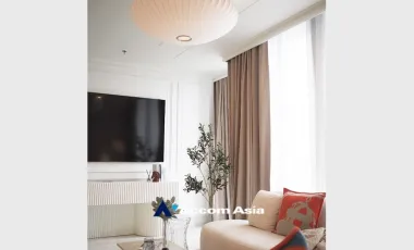 Modern Elegant Residence near BTS Ploenchit  ( AA33669 )