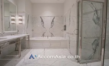 Duplex Condo,Big Balcony Luxury Duplex Condo for Sale – Prime Ploenchit Location at 98 Wireless ( AA25479 )