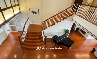 Duplex Condo,Penthouse,Super Luxury 5 BR Condominium @Las Colinas (AA26081)