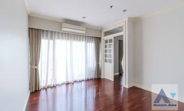 Duplex Condo Spacious duplex condominium at Sathorn Park Place