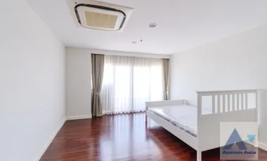 Duplex Condo Spacious duplex condominium at Sathorn Park Place