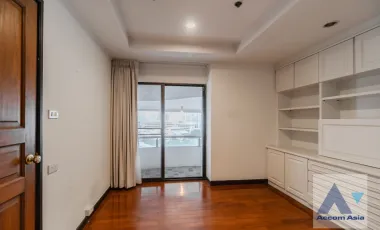 Private Swimming Pool,Huge Terrace,Duplex Condo Elegant duplex condominium with pool on balcony and skyline views (2012701)