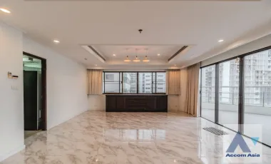 Private Swimming Pool,Huge Terrace,Duplex Condo Elegant duplex condominium with pool on balcony and skyline views (2012701)