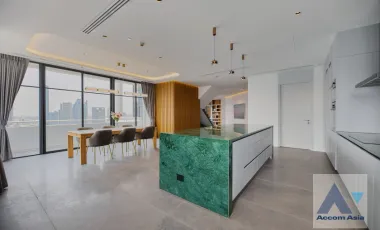 Super Luxury,Penthouse,Huge Terrace,Duplex Condo Thonglor Jungle paradise. Duplex Penthouse. Jacuzzi on Terrace.