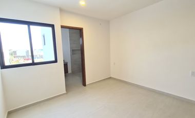 Casa en Venta Punto Lomas | Doble altura y alberca