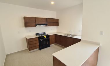 Casa en Venta Punto Lomas | Doble altura y alberca