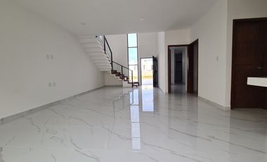 Casa en Venta Punto Lomas /Recámara planta baja