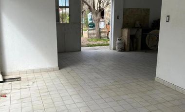 Casa en venta - 1 Dormitorio 1 Baño - Junín