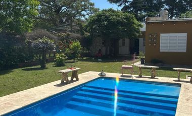 Casa en venta - 1 Dormitorio 1 Baño - Junín