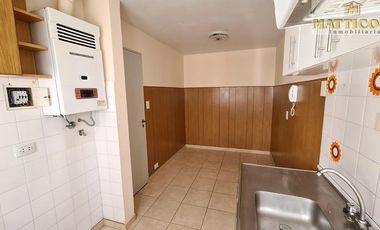 Muy luminoso y amplio departamento  2 ambientes al Frente en Pleno centro de Ballester