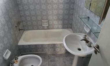 Muy luminoso y amplio departamento  2 ambientes al Frente en Pleno centro de Ballester