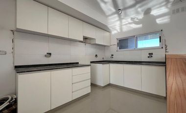 PH en venta - 3 Dormitorios 2 Baños - Mercedes