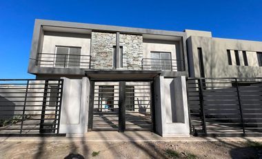 PH en venta - 3 Dormitorios 2 Baños - Mercedes