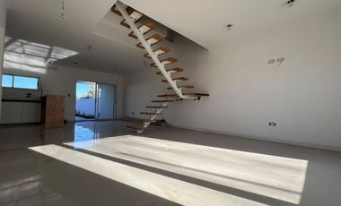 PH en venta - 3 Dormitorios 2 Baños - Mercedes