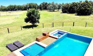 Casa en venta - 6 Dormitorios 6 Baños - El Venado