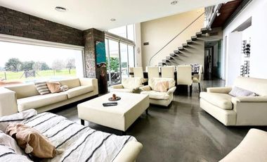 Casa en venta - 6 Dormitorios 6 Baños - El Venado