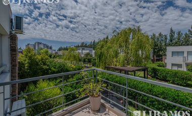 Departamento tipo duplex de 4 amb  en venta en El Sendero - Nordelta